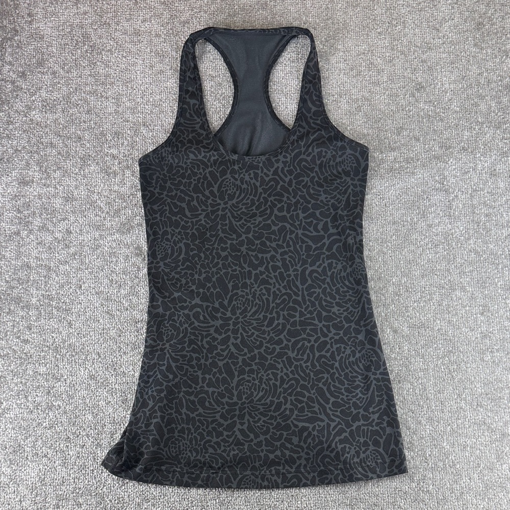 Lululemon Racer Tank Top Shirt Athletic Active Womens 6 Black Leopard Cheetah
